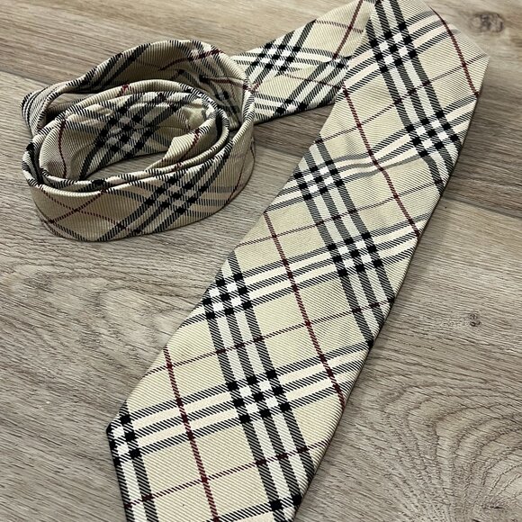 Boy's Burberry London Beige Classic Plaid Tie - Picture 2 of 3